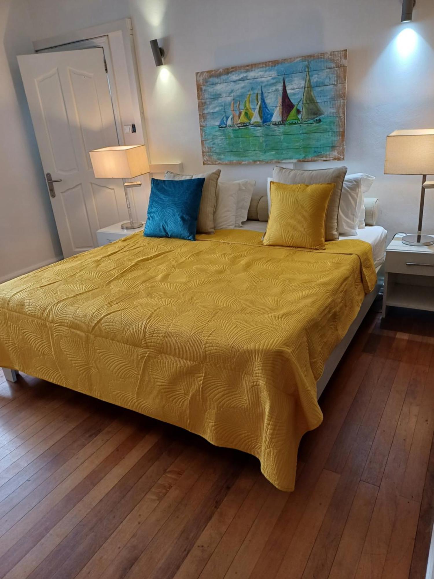 Bed and Breakfast Explora Prestige Блу-Бэй Экстерьер фото